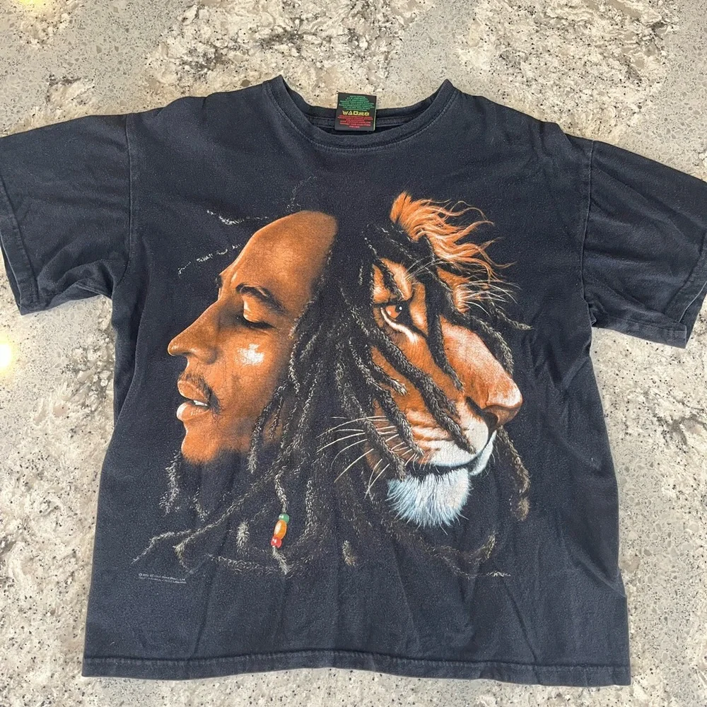 Vintage 2005 Bob Marley Lion T-Shirt - Picture 1 of 5